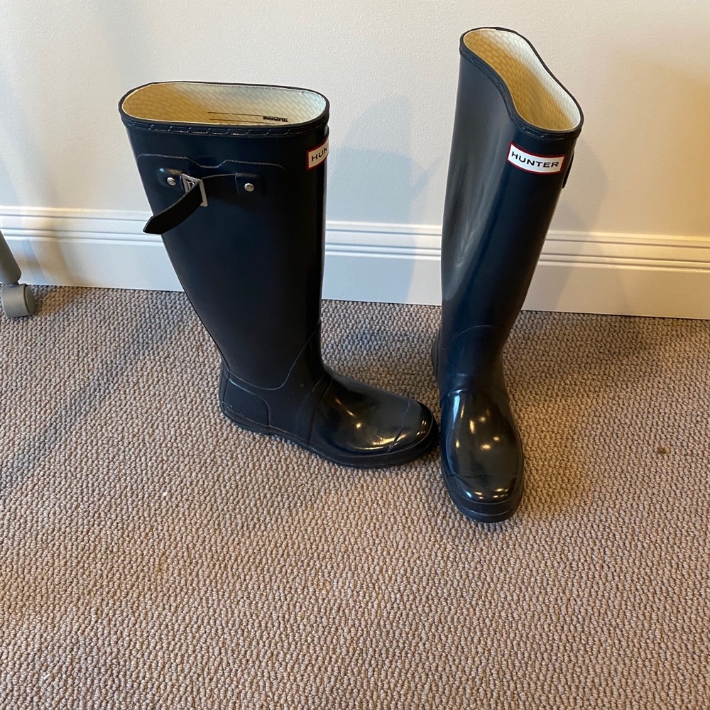 Hunter boots size 8